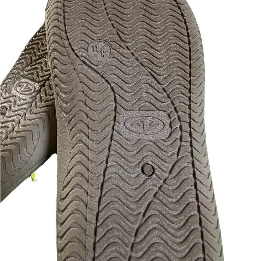 ‎Kids unisex water sandals with dinosaur print
